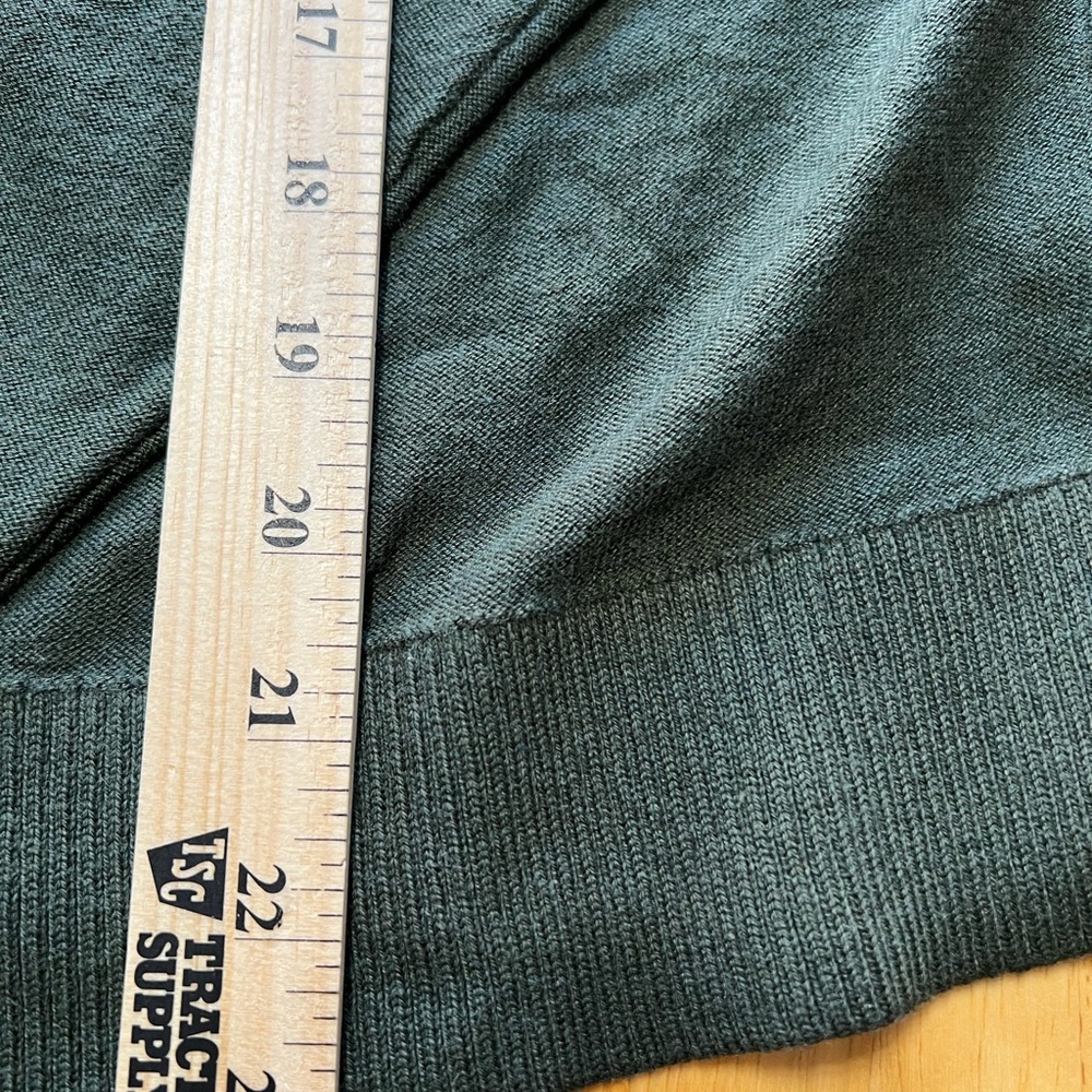 Cabi GREEN CREW NECK Womens SWEATER  Tee Size Small Forest green NWOT - Picture 5 of 8